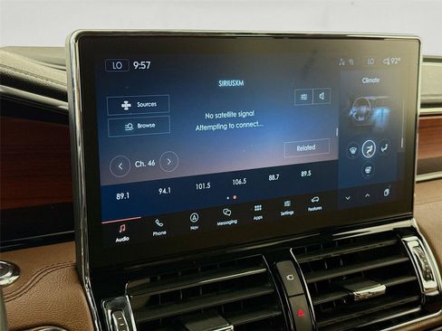 Used 2023 Lincoln Navigator Reserve AWD/4WD image 11