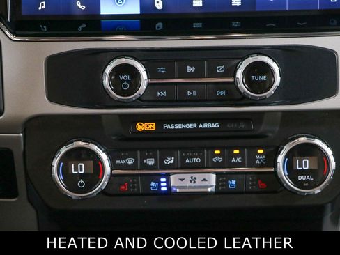 Used 2022 Ford F250 Lariat w/ Lariat Value Package AWD/4WD image 21