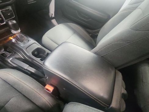 Certified 2024 Jeep Wrangler Sahara image 22