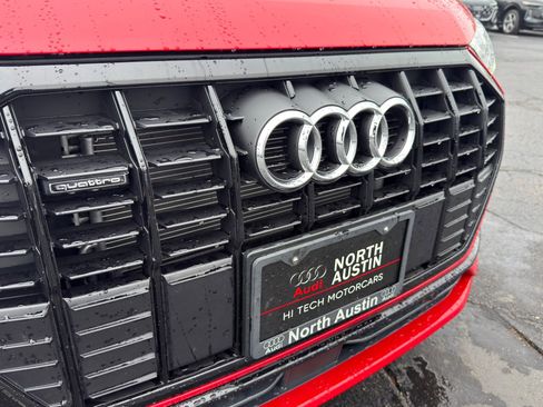 Certified 2025 Audi Q3 2.0T Premium w/ Convenience Package AWD/4WD image 6