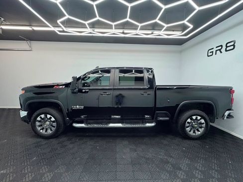 Used 2022 Chevrolet Silverado 2500 LT w/ Texas Edition AWD/4WD image 4
