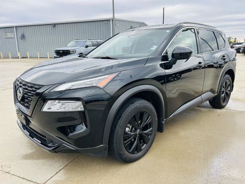 Used 2023 Nissan Rogue SV w/ SV Premium B Package AWD/4WD image 34