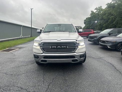 Used 2019 RAM 1500 Laramie AWD/4WD image 2