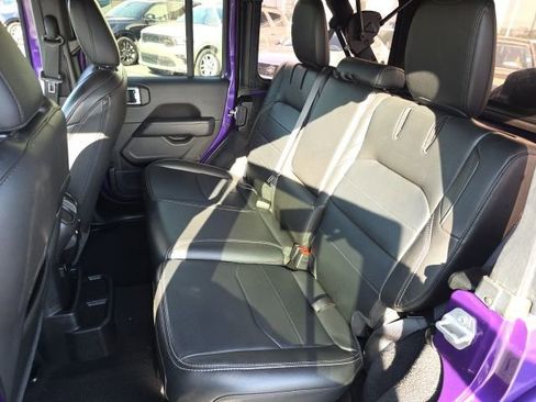 Used 2023 Jeep Wrangler Unlimited Sahara w/ Cold Weather Group image 36