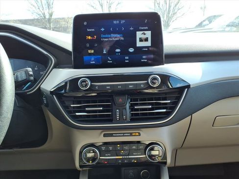 Used 2021 Ford Escape SE w/ Convenience Package image 11