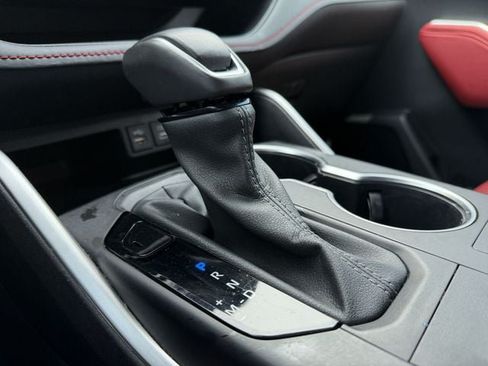 Used 2023 Toyota Highlander XSE FWD image 18