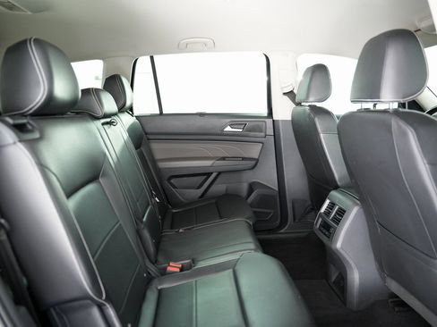 Used 2022 Volkswagen Atlas SE image 44