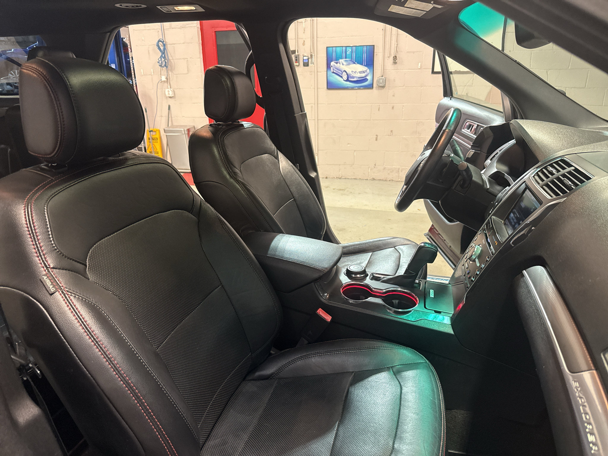 Used 2016 Ford Explorer Sport w/ Equipment Group 401A AWD/4WD image 25