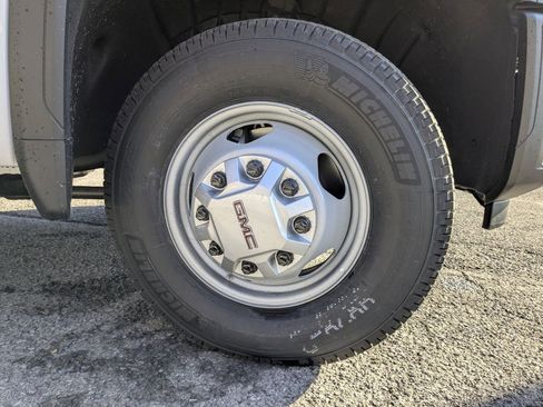 New 2026 GMC Sierra 3500 Pro AWD/4WD image 36