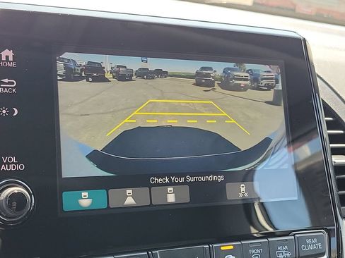 Used 2023 Honda Odyssey Touring image 15