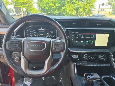 Used 2024 GMC Sierra 1500 Denali AWD/4WD image 18