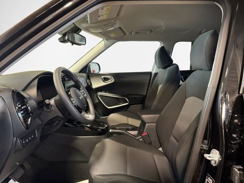 Certified 2023 Kia Soul S image 12