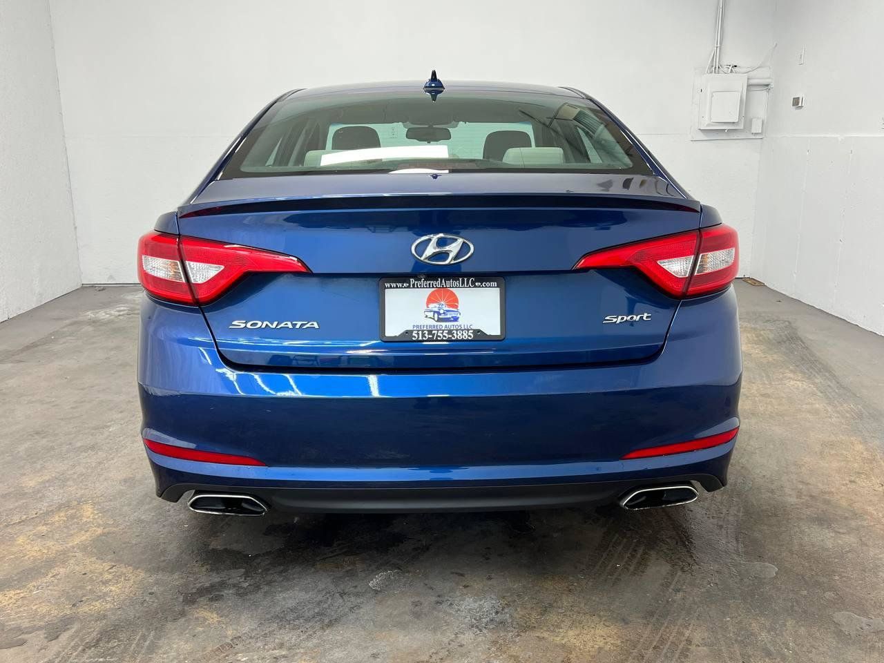 Used 2017 Hyundai Sonata Sport w/ Cargo Package FWD image 5