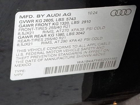 Used 2025 Audi SQ5 Premium Plus w/ Premium Plus Package AWD/4WD image 28