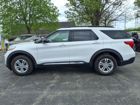 Used 2022 Ford Explorer XLT image 5
