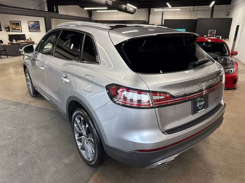 Used 2022 Lincoln Nautilus Reserve w/ Luxury Package image 3