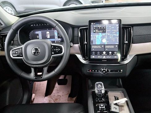 New 2026 Volvo XC90 T8 Plus w/ Protection Package image 25