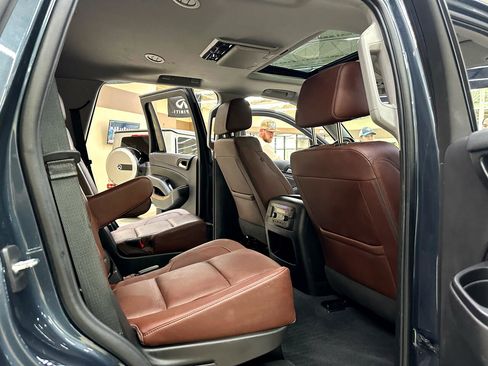 Used 2020 Chevrolet Tahoe Premier w/ Premier Plus Edition image 43