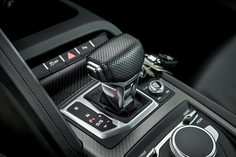 Used 2017 Audi R8 V10 plus AWD/4WD image 31