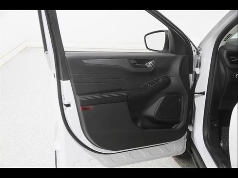 Used 2024 Ford Escape Active AWD/4WD image 4