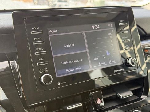 Used 2021 Toyota Camry SE image 23