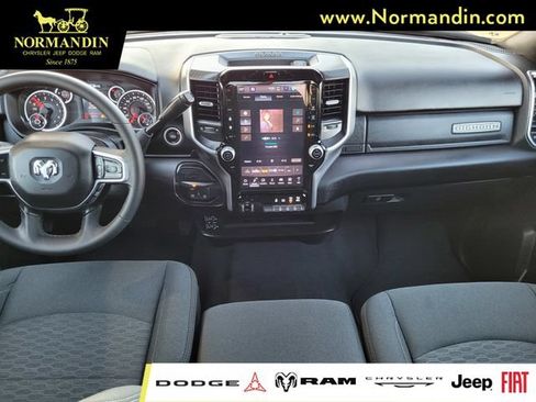 Used 2025 RAM 2500 Big Horn AWD/4WD image 6