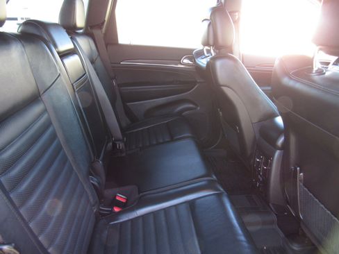 Used 2021 Jeep Grand Cherokee Limited X image 12