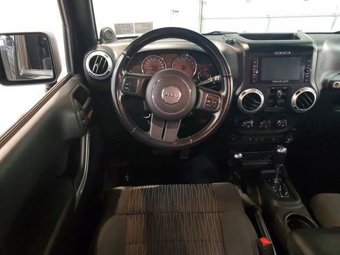 Used 2012 Jeep Wrangler Unlimited Sahara AWD/4WD image 14