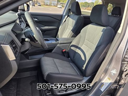 Used 2026 Nissan Rogue SV w/ Cold Weather Package FWD image 8