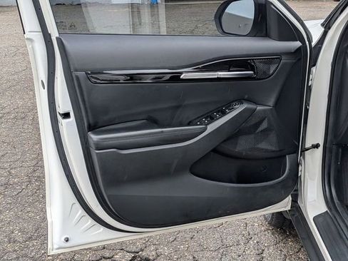 Used 2021 Kia Seltos S FWD image 14