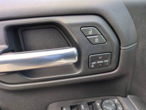 Used 2019 GMC Sierra 1500 SLT w/ SLT Premium Package image 17