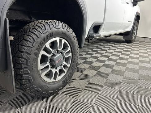 Used 2023 GMC Sierra 3500 SLE w/ SLE Convenience Package AWD/4WD image 12