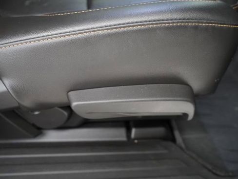 Used 2020 Chevrolet Traverse RS image 67