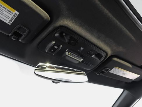 Used 2016 Chevrolet Camaro SS image 33