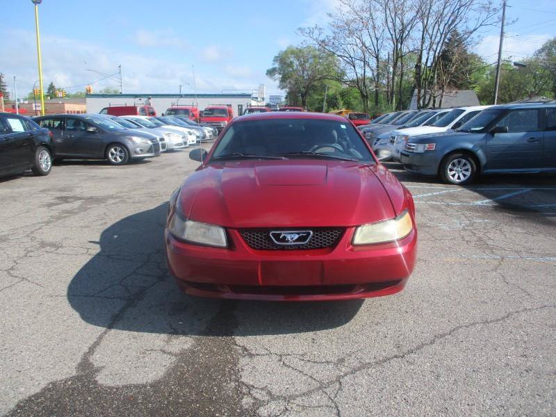 Used 2003 Ford Mustang Coupe RWD image 3