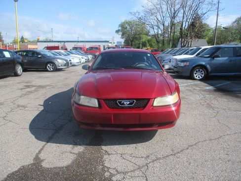 Used 2003 Ford Mustang Coupe RWD image 3