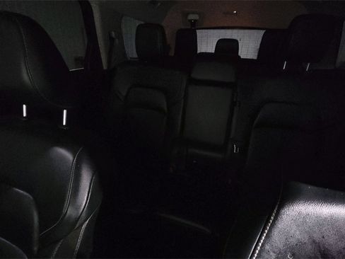 Used 2022 Nissan Pathfinder SL image 25