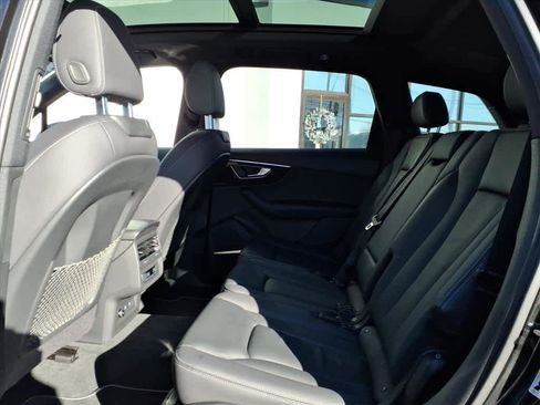 Used 2025 Audi Q7 3.0T Premium Plus image 12