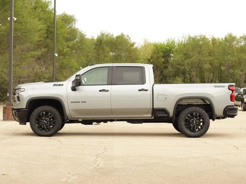 New 2026 Chevrolet Silverado 2500 LT w/ Trail Boss Package AWD/4WD image 4
