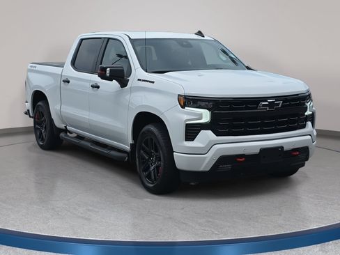 Used 2024 Chevrolet Silverado 1500 RST w/ Redline Edition AWD/4WD image 3