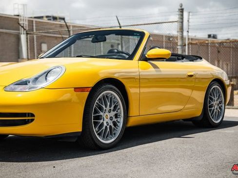 Used 2000 Porsche 911 Carrera 4 image 42