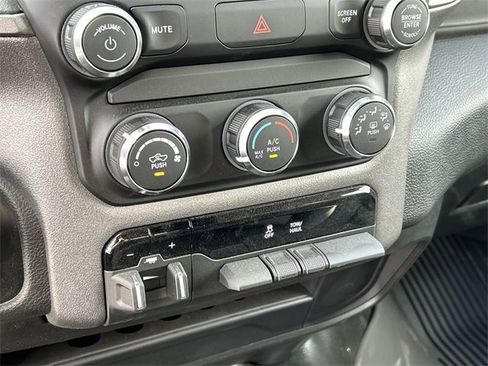Used 2023 RAM 2500 Tradesman w/ Chrome Appearance Group image 26