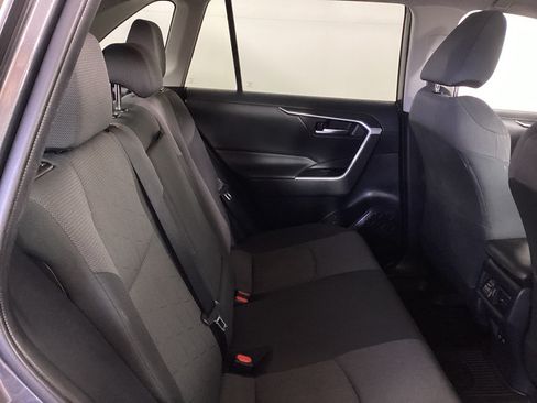 Used 2020 Toyota RAV4 XLE w/ Convenience Package AWD/4WD image 11
