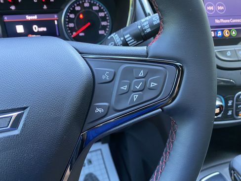 Used 2023 Chevrolet Equinox RS w/ RS Leather Package FWD image 20