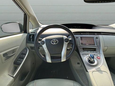 Used 2012 Toyota Prius Four w/ Deluxe Solar Roof Pkg FWD image 13