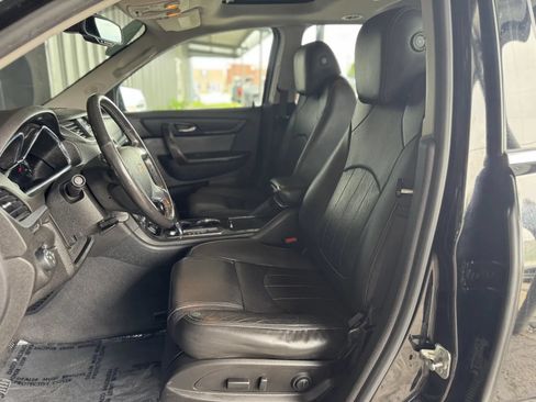 Used 2017 Chevrolet Traverse Premier w/ LPO, 'HIT The Road' Package AWD/4WD image 14