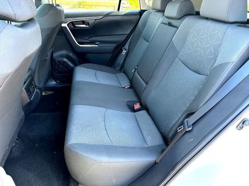 Certified 2025 Toyota RAV4 XLE FWD image 18