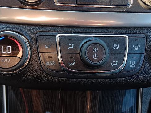 Used 2019 Chevrolet Impala LT image 20