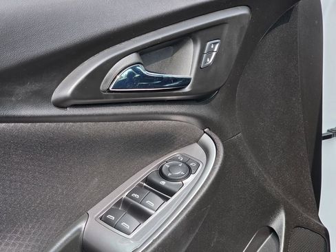 Certified 2025 Chevrolet Malibu LT FWD image 11