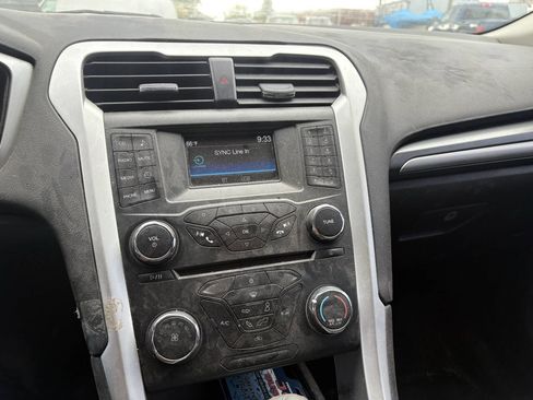 Used 2015 Ford Fusion S image 4